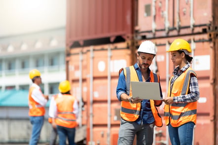 Estrategias de consolidación de carga textil para reducir fletes internacionales